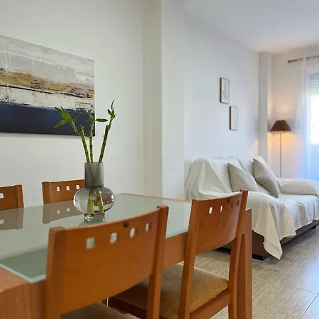 アパート Ii A Un Paso Del Mediterraneo En Esta Propiedad Ibicenca